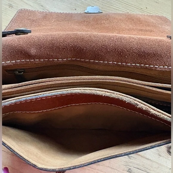 Patricia Nash Lanza Crossbody Organizer - Picture 15 of 15